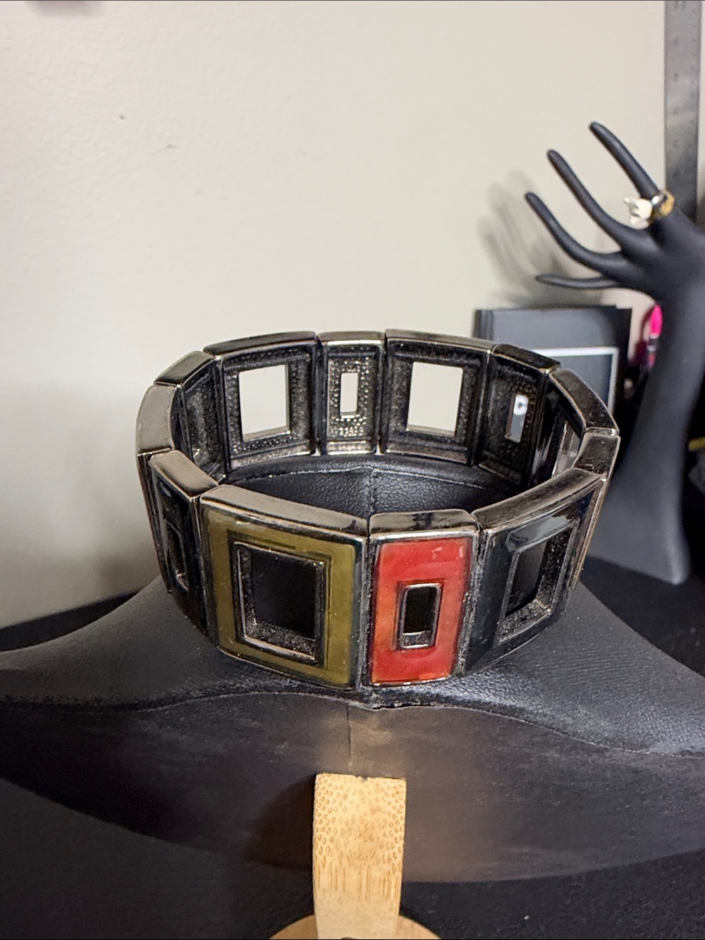 Geometric Enamel Statement Stretch Bracelet - Olive & Coral - Picture 3 of 6